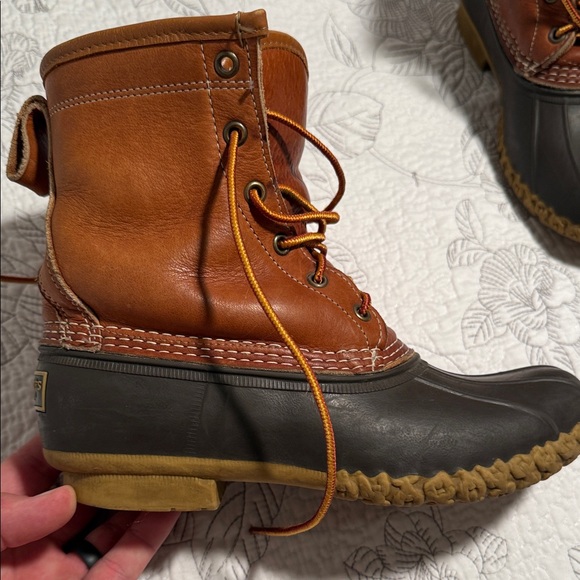 L.L. Bean Tan and Brown Lace-Up Boots - Picture 2 of 16